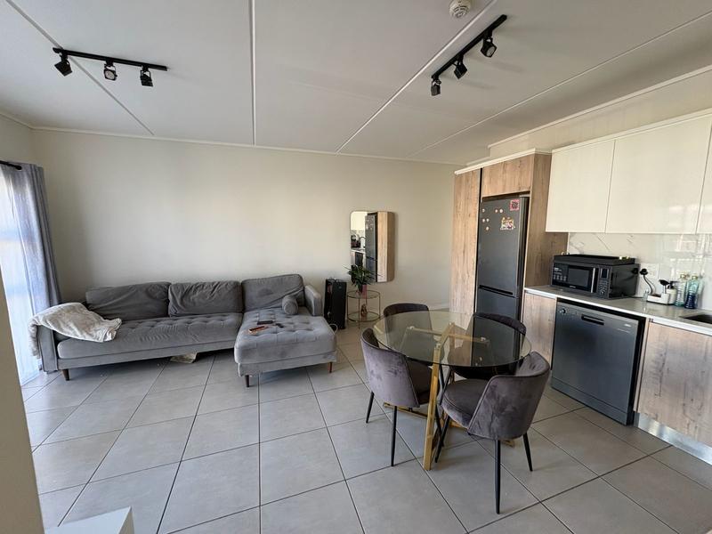 To Let 2 Bedroom Property for Rent in Richwood Western Cape